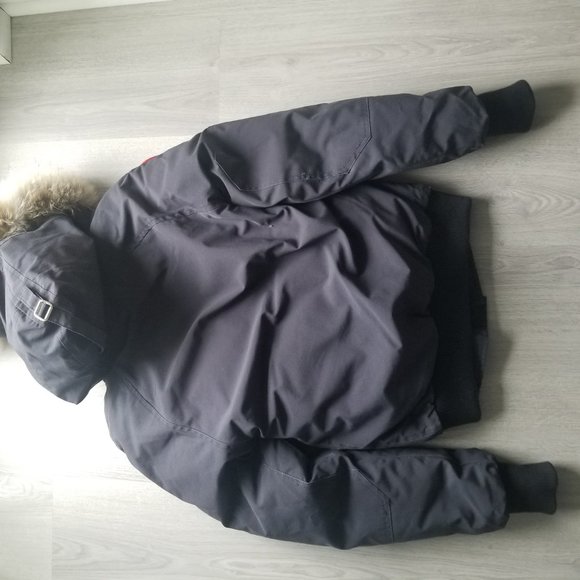 **SOLD** Canada goose Winter jacket - Picture 2 of 4